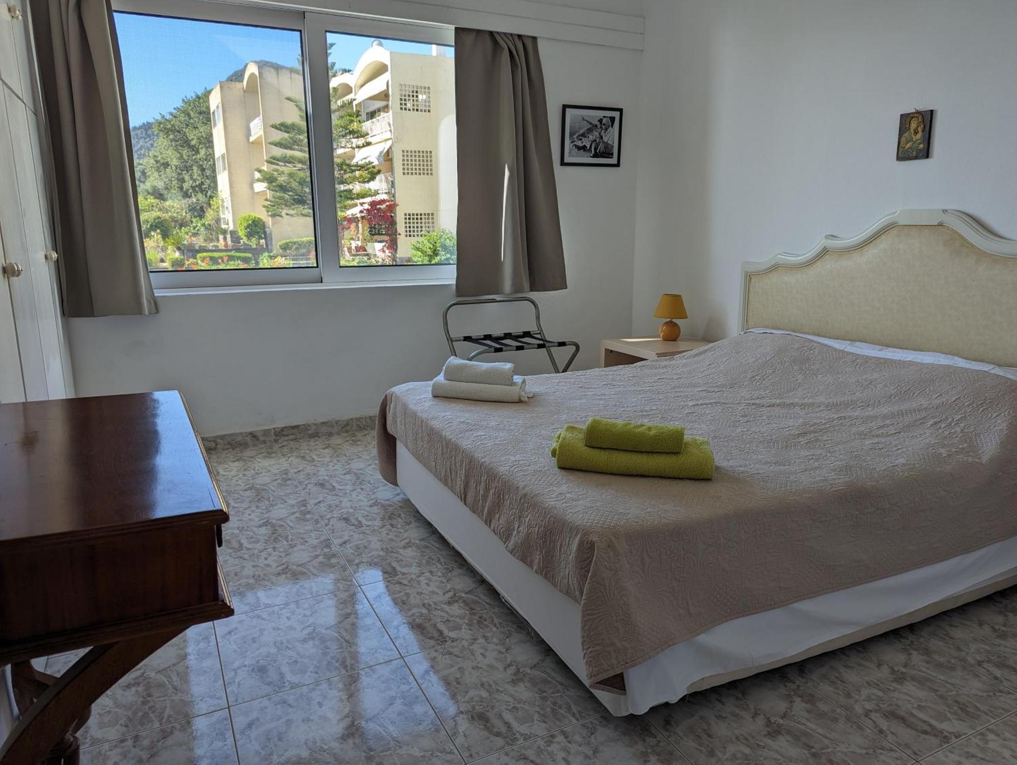 Sea View With Swimning Pool Apartment Mesongí