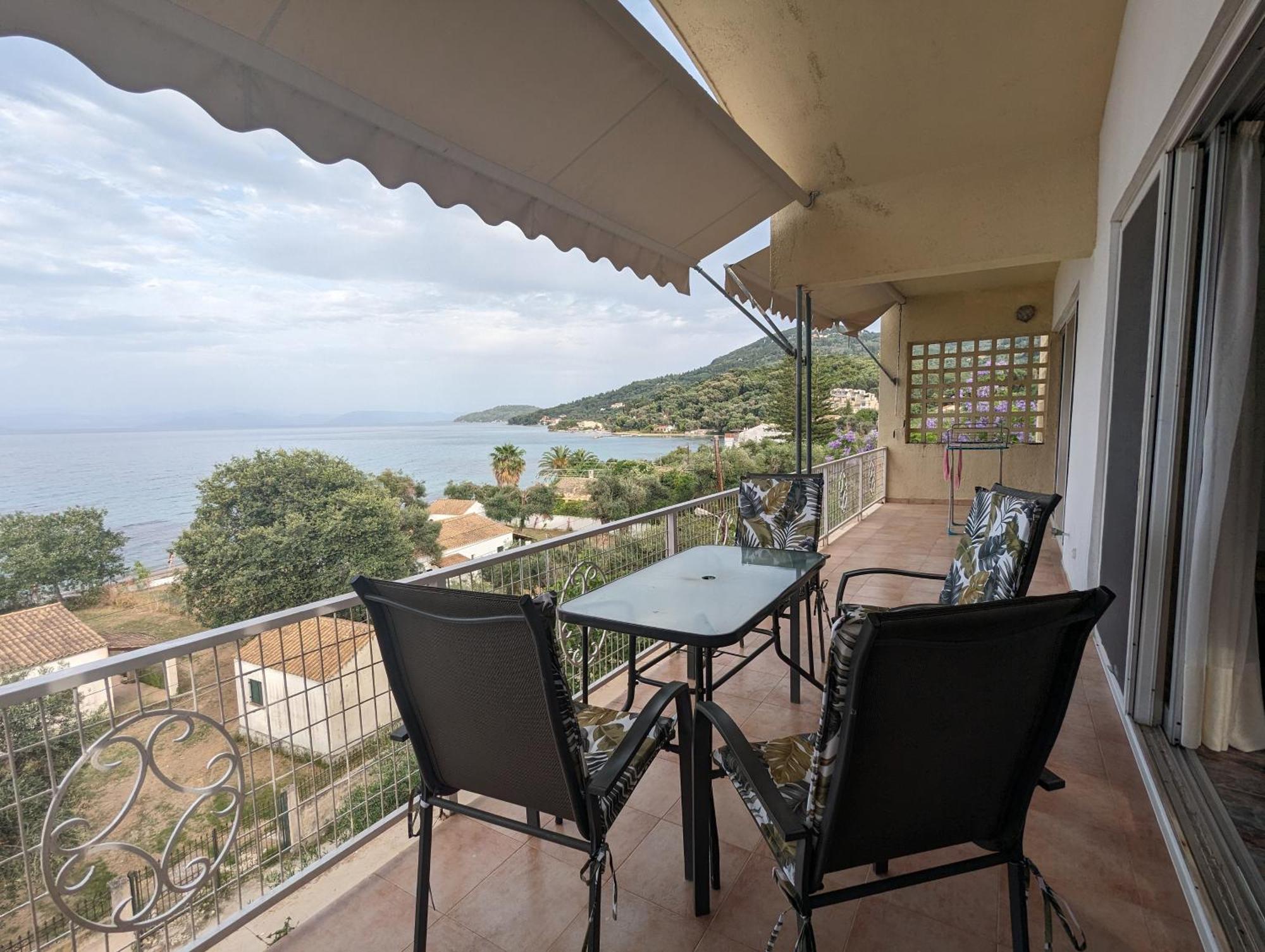 Sea View With Swimning Pool Appartement Mesongí